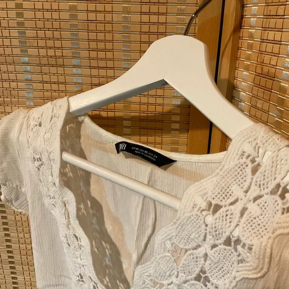 Zara Ivory Crochet Lace Top - Picture 2 of 6